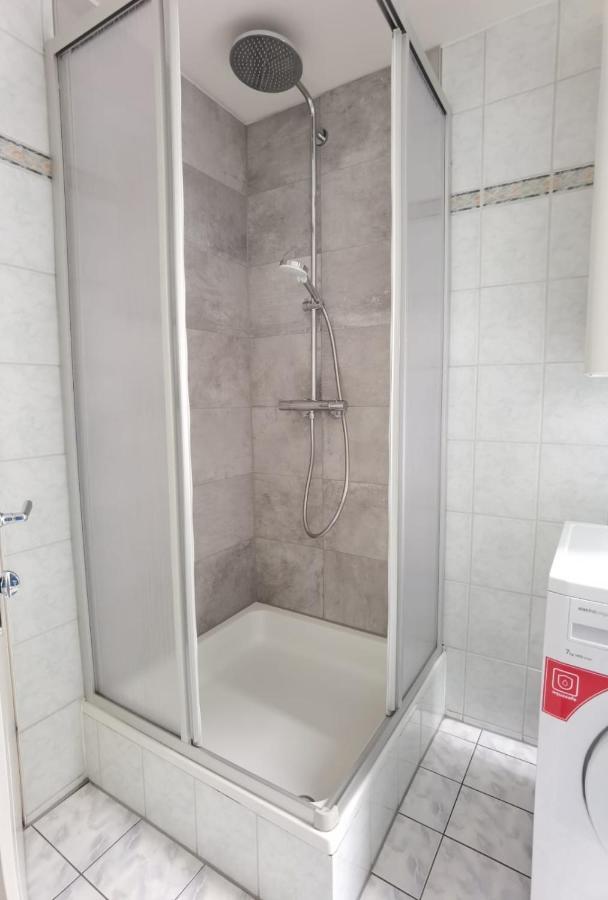 Eckberger Weinstrasse Apartment *
