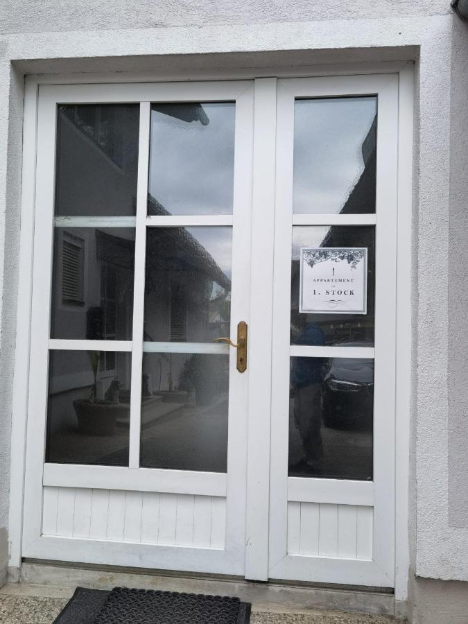 Eckberger Weinstrasse *